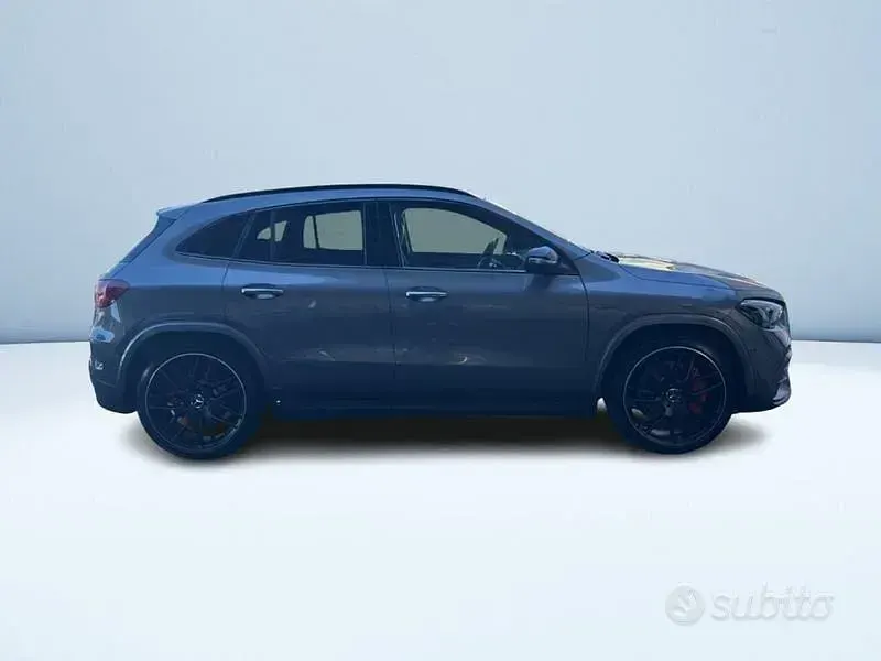 Nuevo Mercedes GLA45 AMG Premium 421 CV (309 kW) 2026 Gris SUV