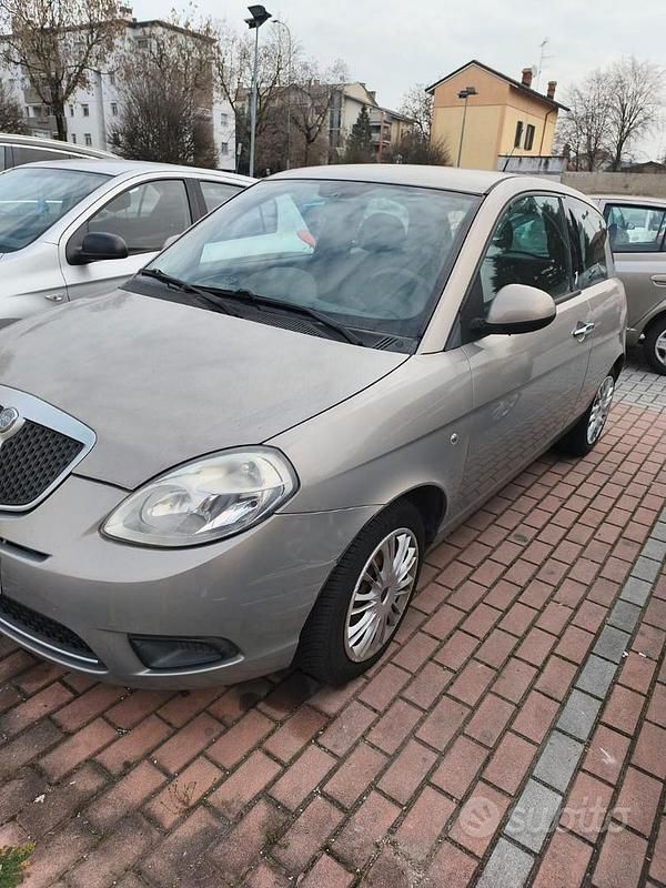 Usata Lancia Ypsilon 2010 Utilitaria