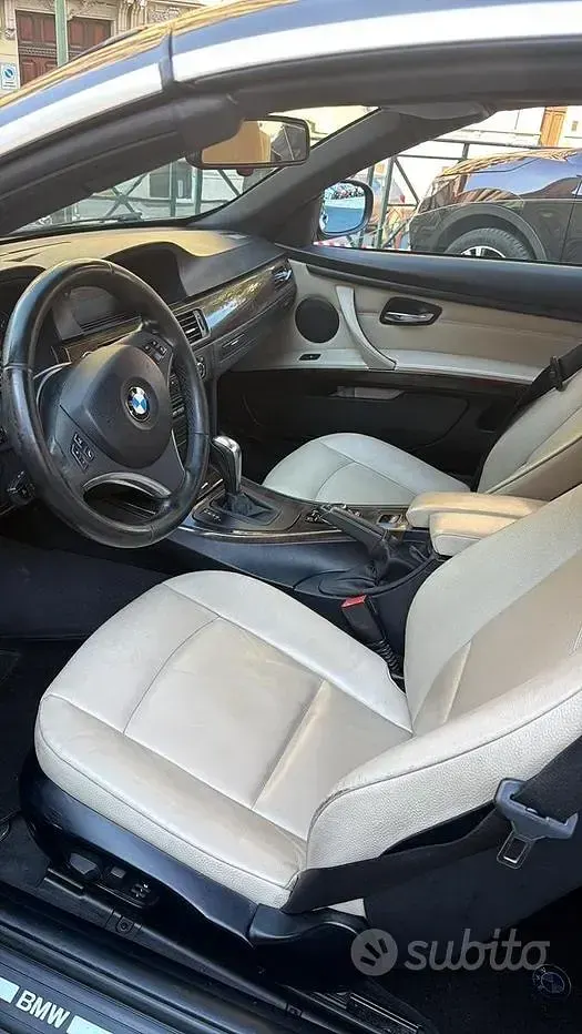 Usata BMW 330 Cabriolet 245 CV (180 kW) 2010 Cabrio