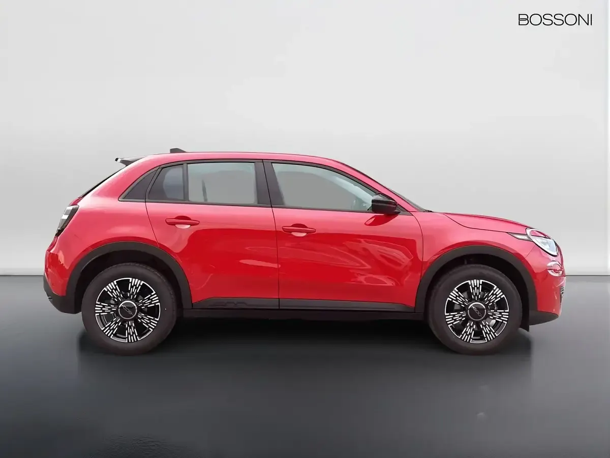 Usata Fiat 600 Icon 110 CV (80 kW) 2025 Rosso SUV