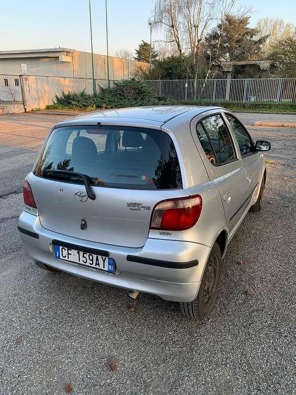 Usata Toyota Yaris 68 CV (50 kW) 2003 Berlina