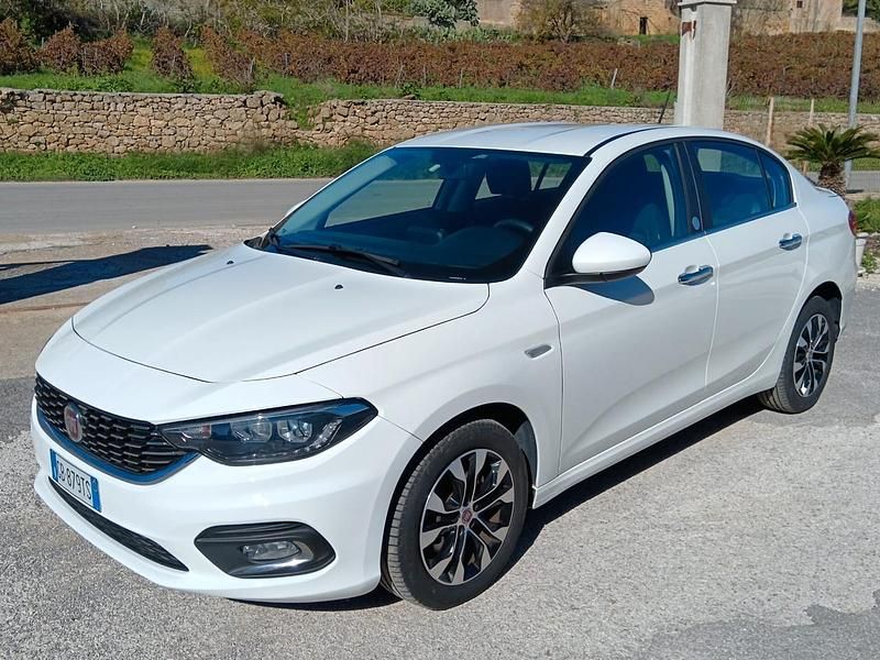 Bianco Usata 2020 Fiat Tipo Mirror Tre volumi | 12.500 € (Cara) - Immagine 1/4