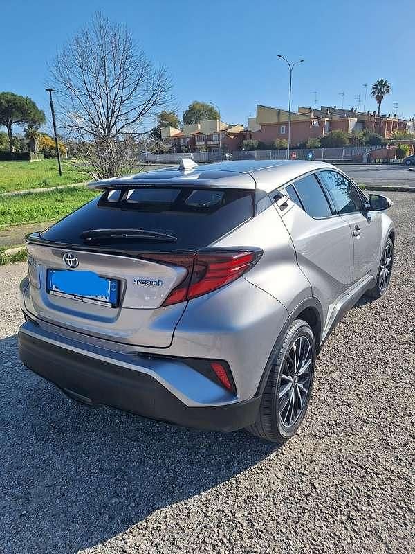 Usata Toyota C-HR Lounge 98 CV (72 kW) 2020 Argento SUV