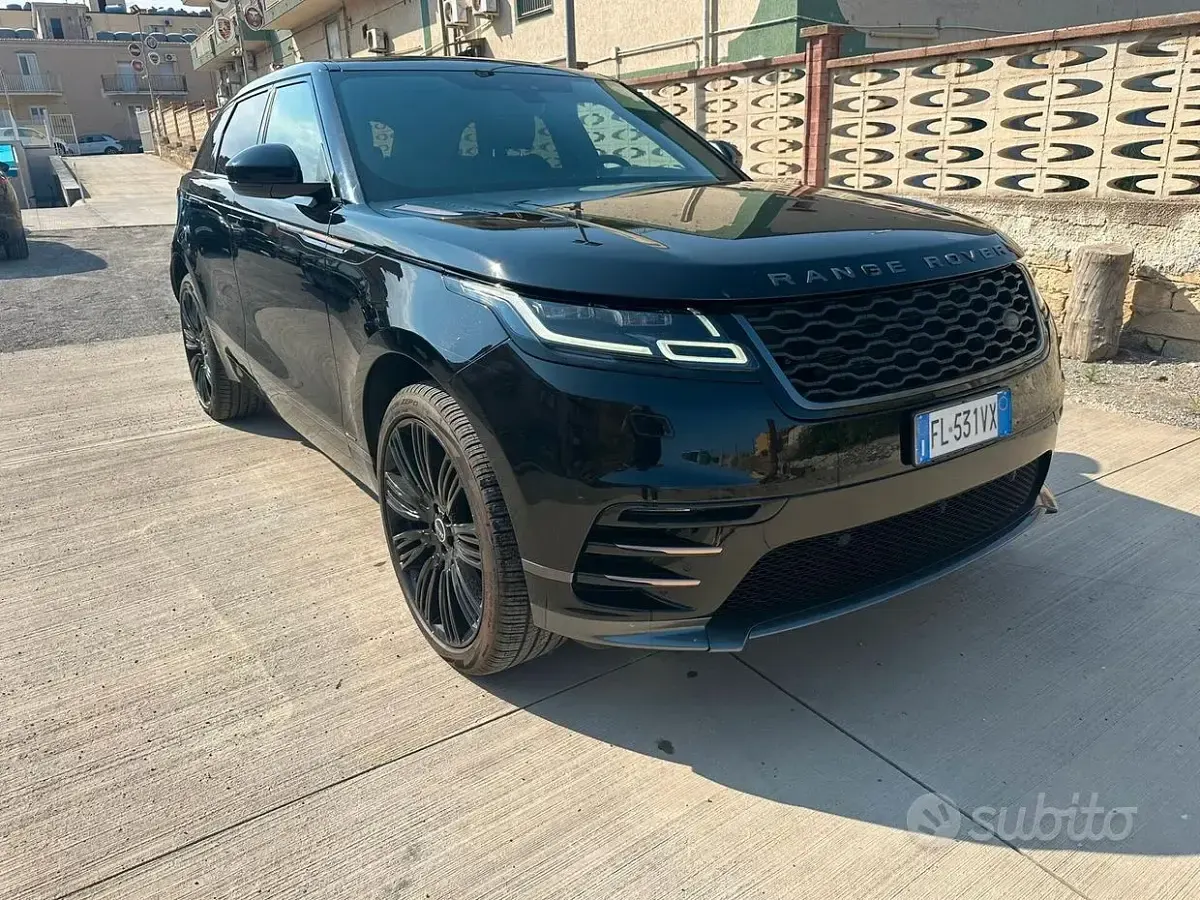 Usata Land Rover Range Rover Velar R-Dynamic 241 CV (177 kW) 2017 Nero SUV