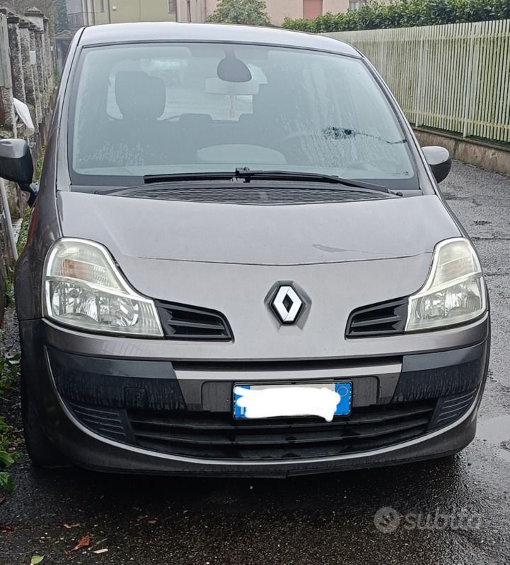 Usata 2009 Renault Modus Monovolume | 3700 € (Molto cara) - Immagine 1/4