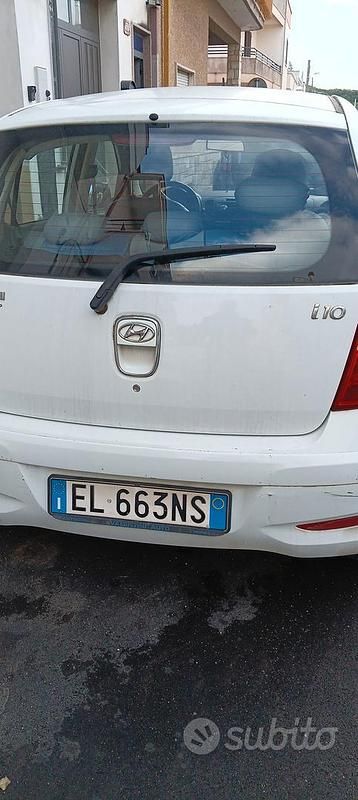Usata Hyundai i10 69 CV (50 kW) 2013 Bianco Utilitaria