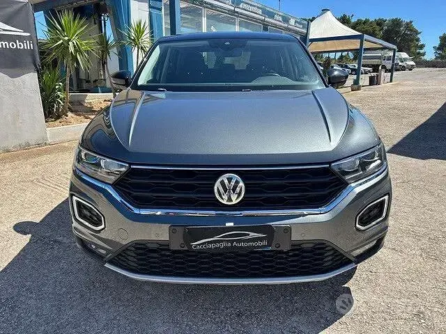 Usata VW T-Roc 150 CV (110 kW) 2018 Grigio SUV