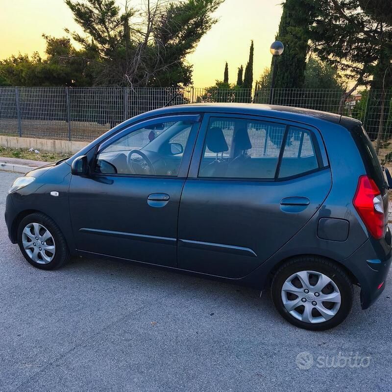 Usata 2012 Hyundai i10 Due volumi | 4500 € (Ottimo prezzo) - Immagine 1/4