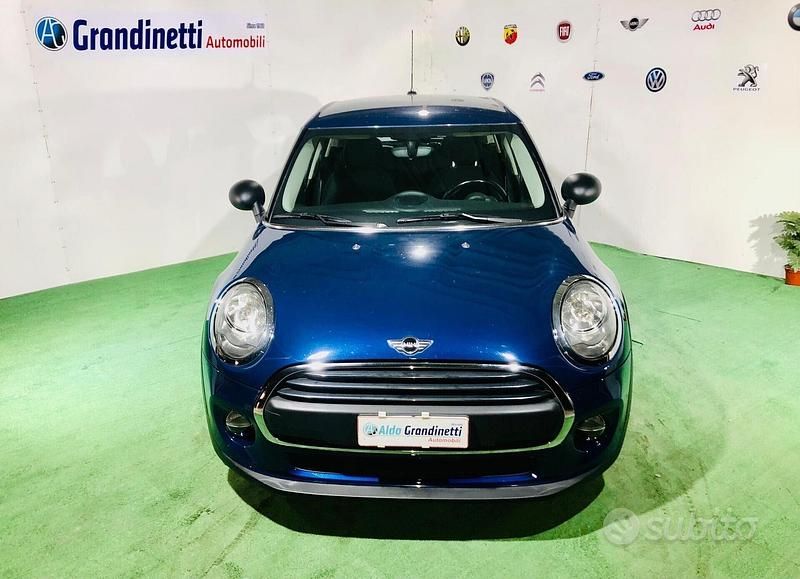 Usata Mini Cooper D 95 CV (69 kW) 2017 Blu Utilitaria