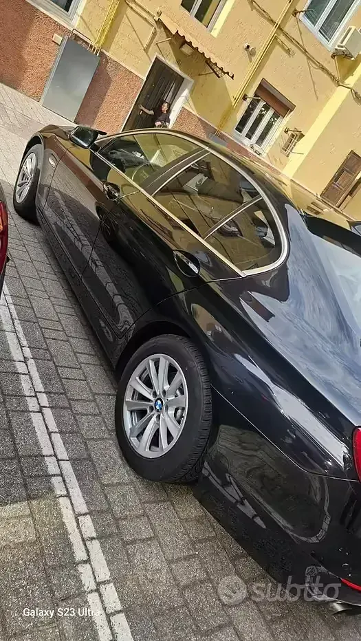 Usata BMW 520 184 CV (135 kW) 2013 Nero Berlina