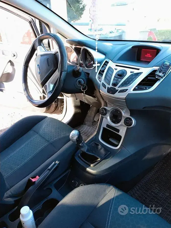 Usata Ford Fiesta Titanium 82 CV (60 kW) 2009 Nero Utilitaria