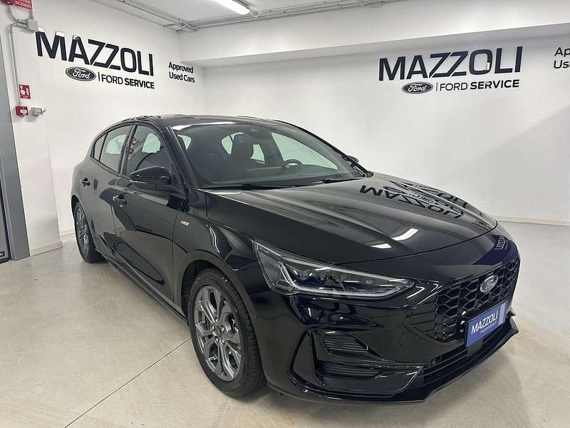 Nero Usata 2024 Ford Focus ST-Line Tre volumi | 21.900 € (Buon prezzo) - Immagine 1/4