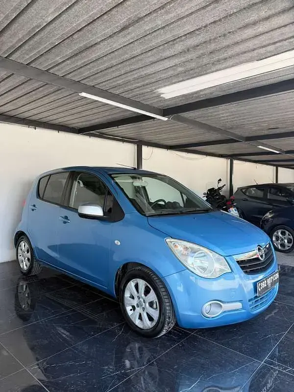 Usata Opel Agila Enjoy 65 CV (47 kW) 2009 Utilitaria