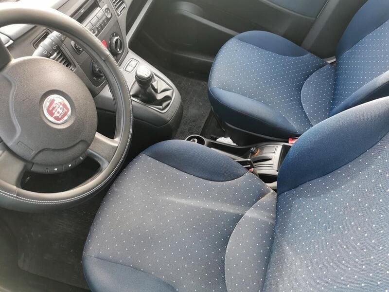 Usata Fiat Idea Dynamic 95 CV (69 kW) 2011 Grigio Monovolume