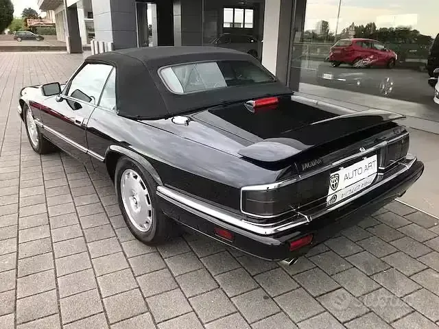 Usata Jaguar XJS 222 CV (163 kW) 1996 Nero Cabrio