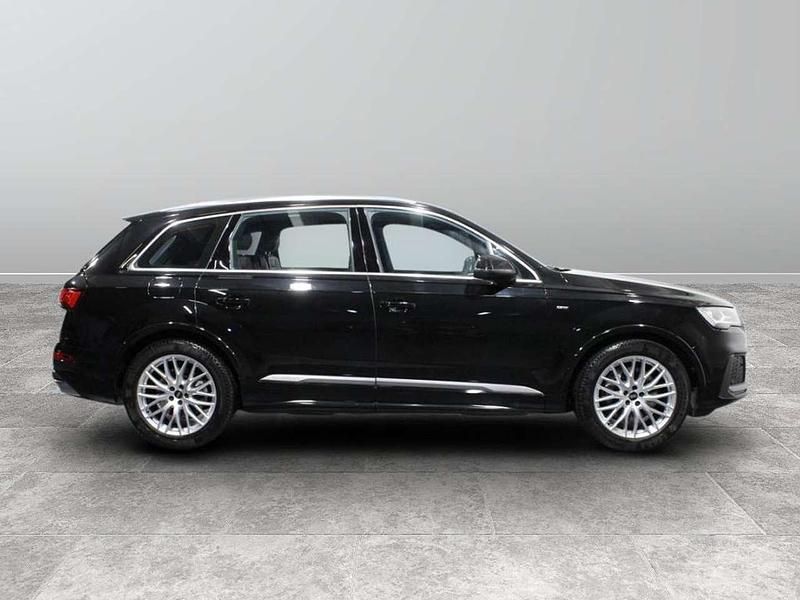 Usata Audi Q7 Sport 286 CV (210 kW) 2022 0e nero mito metallizzato SUV