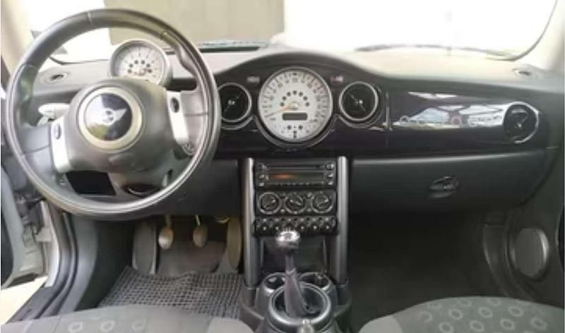 Usata Mini Cooper Seven 116 CV (85 kW) 2006 Utilitaria