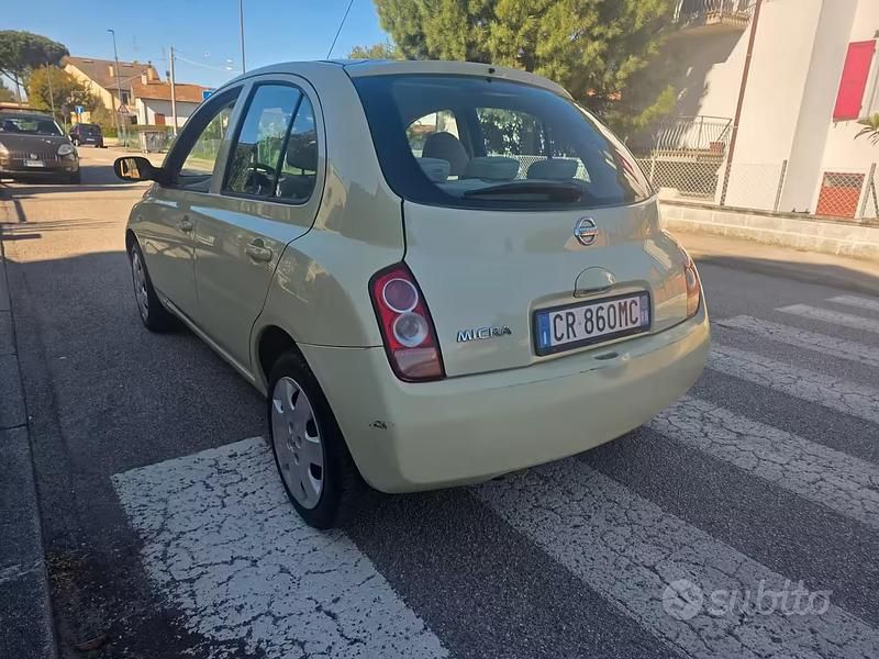 Usata Nissan Micra 2005 Giallo Utilitaria