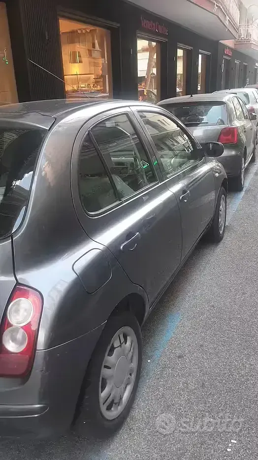 Usata Nissan Micra 80 CV (58 kW) 2005 Grigio Berlina