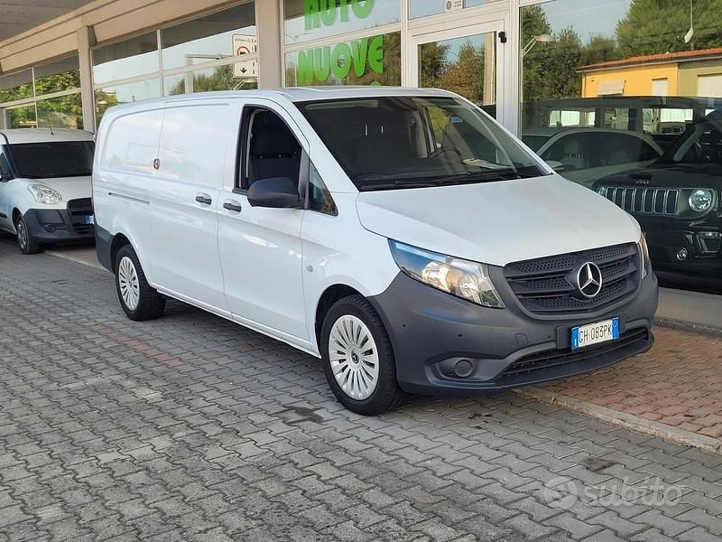 Usata Mercedes Vito 190 CV (139 kW) 2021 Bianco Furgone