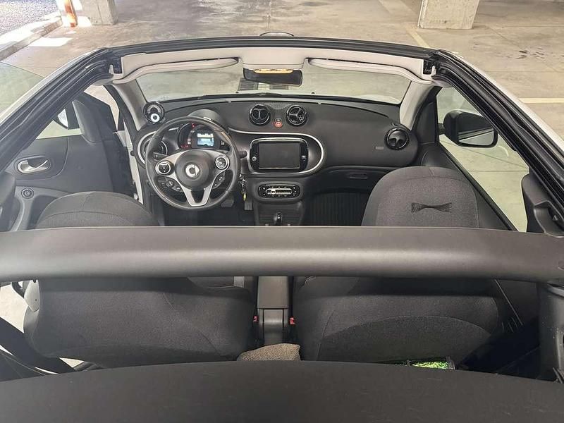 Usata Smart ForTwo Electric Drive Passion 60 kW (82 CV) 2022 Bianco Cabrio