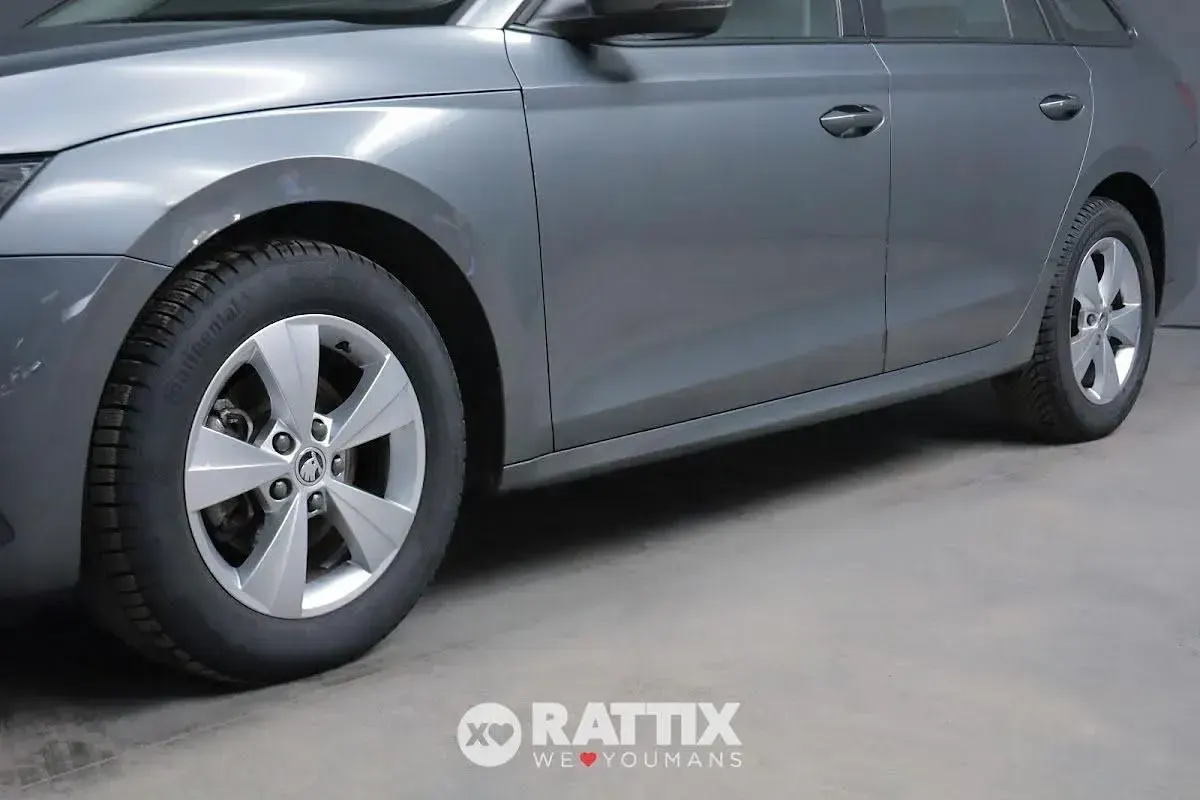 Usata Skoda Octavia Executive 110 CV (80 kW) 2022 Grigio quarzo Station wagon
