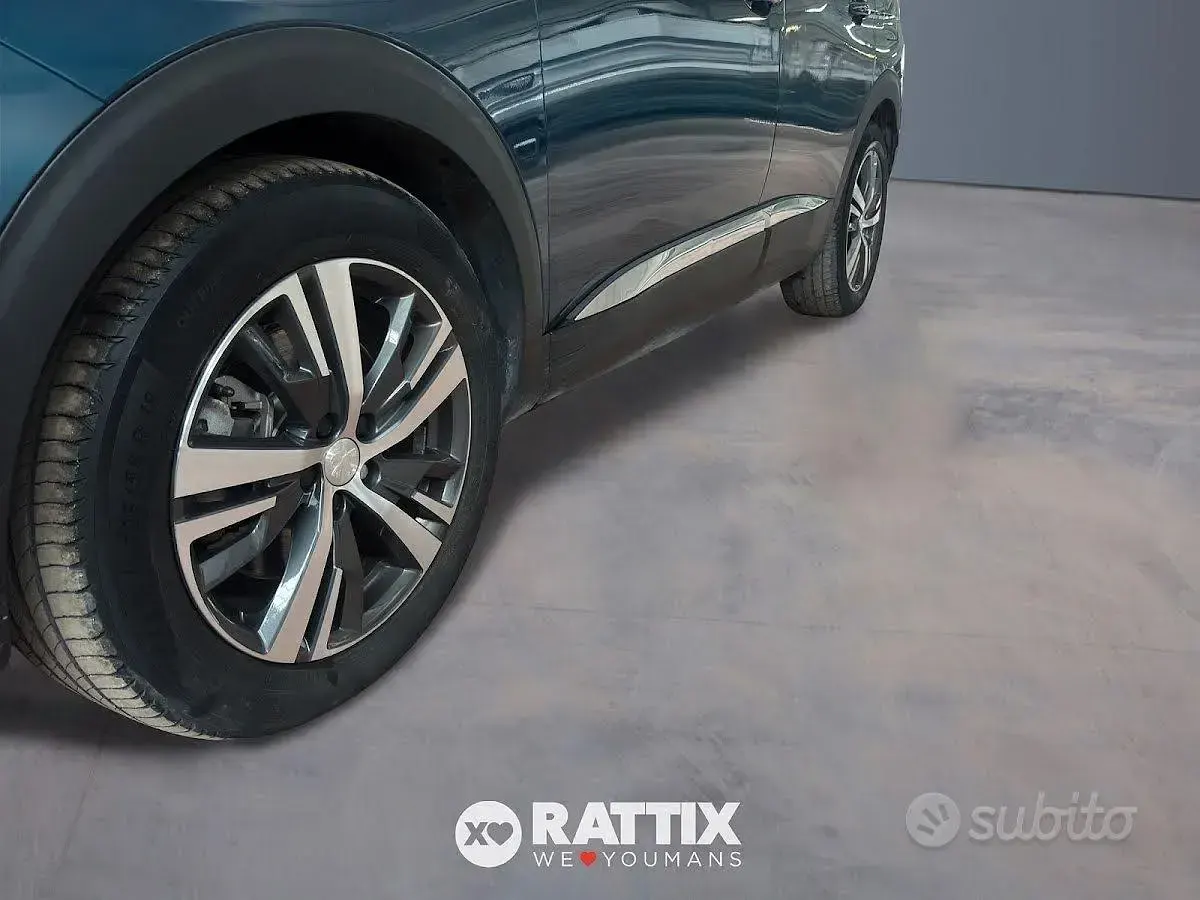Usata Peugeot 3008 Allure 224 CV (164 kW) 2022 Blue celebes SUV