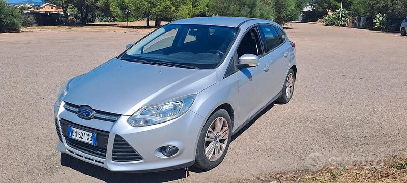 Grigio Usata 2012 Ford Focus Titanium Tre volumi | 4500 € - Immagine 1/4