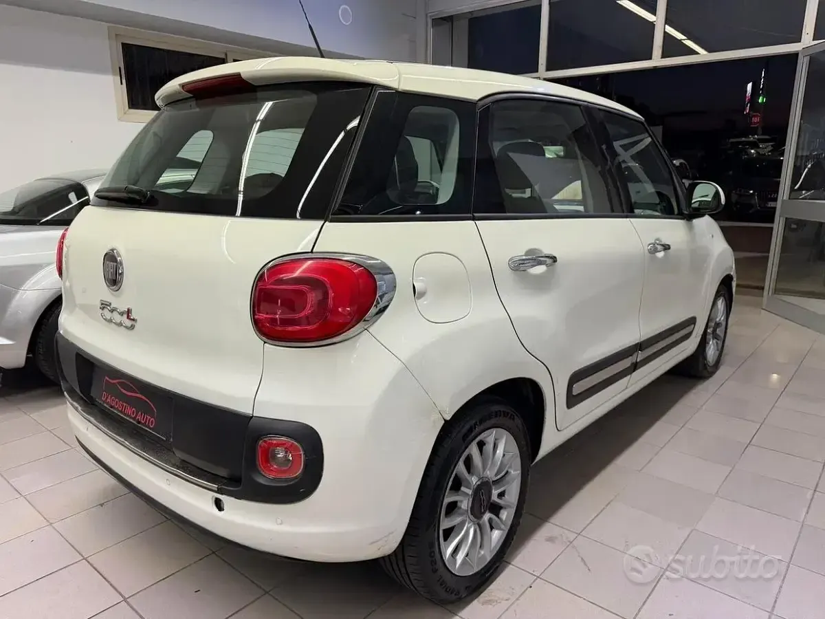 Usata Fiat 500L Lounge 95 CV (69 kW) 2016 Bianco Monovolume