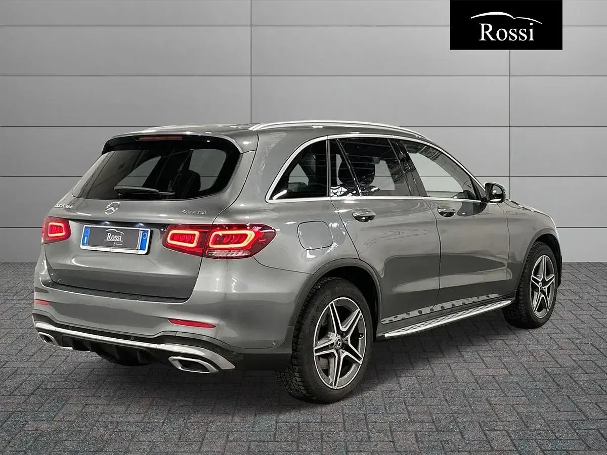 Usata Mercedes GLC220 Premium 194 CV (142 kW) 2022 Grigio medio metallizzato SUV
