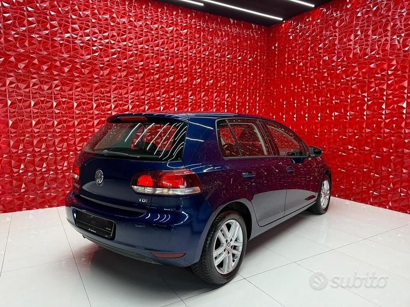 Usata VW Golf VI Highline 105 CV (77 kW) 2011 Blu Utilitaria