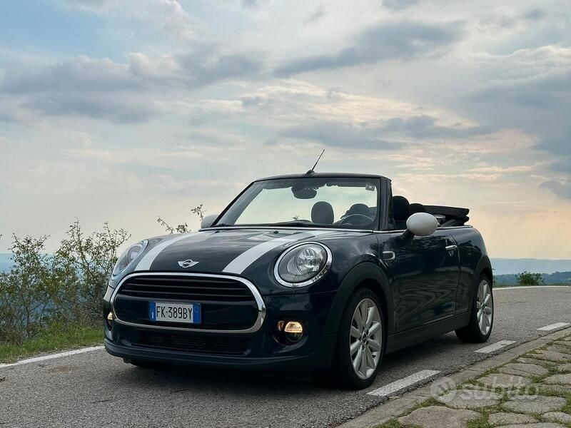 Usata Mini Cooper Cabriolet 116 CV (85 kW) 2017 Blu Cabrio