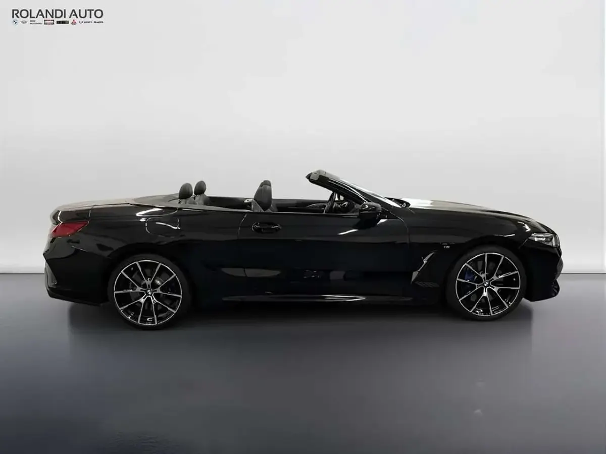 Usata BMW 840 340 CV (250 kW) 2023 Black sapphire metallizzato Coupé