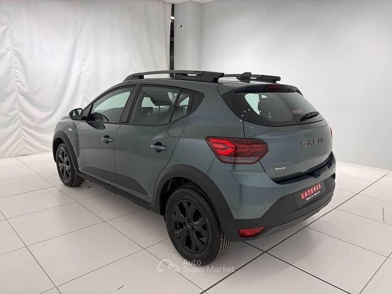 Nuova Dacia Sandero Extreme 101 CV (74 kW) 2026 Verde Berlina