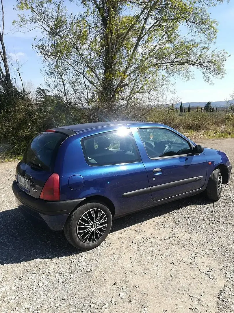 Usata Renault Clio 2001 Blu Utilitaria