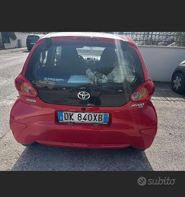 Usata Toyota Aygo 2007 Rosso Utilitaria