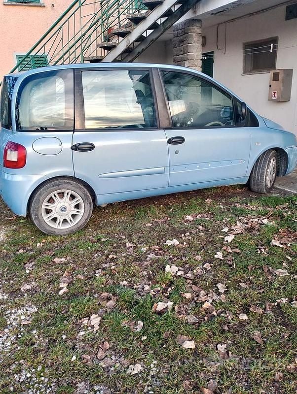 Usata Fiat Multipla 2004 Blu Monovolume