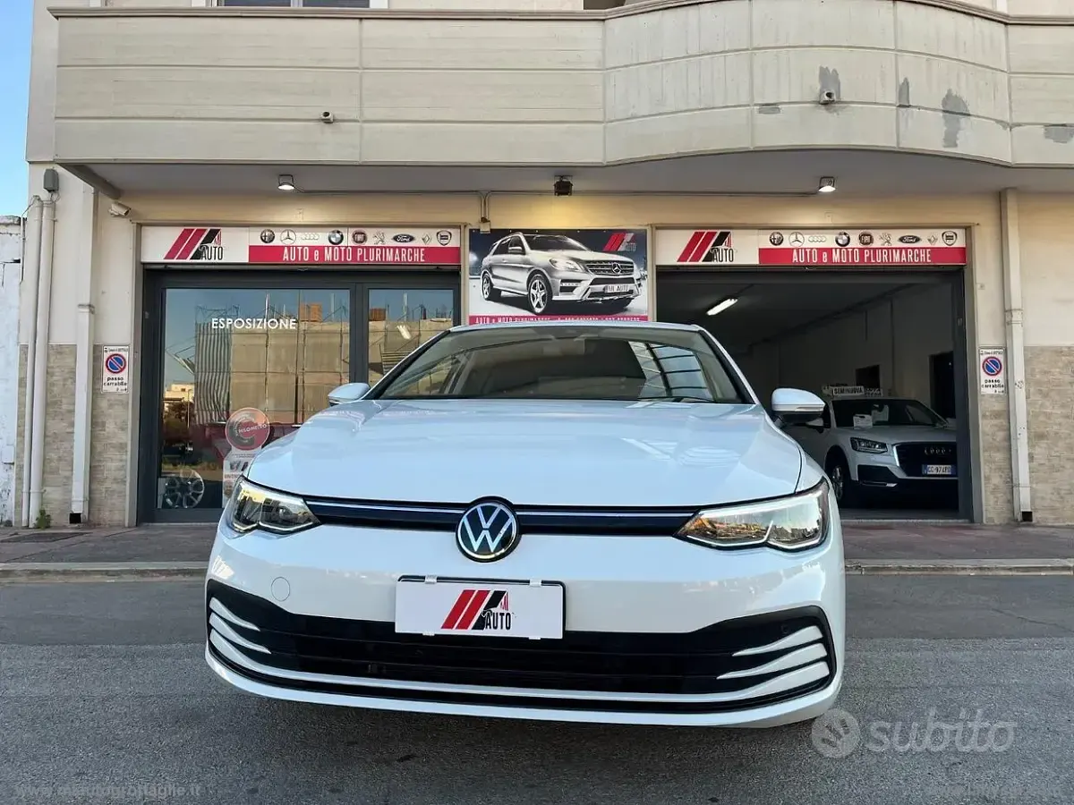 Usata VW Golf VIII Style 116 CV (85 kW) 2022 Bianco Berlina