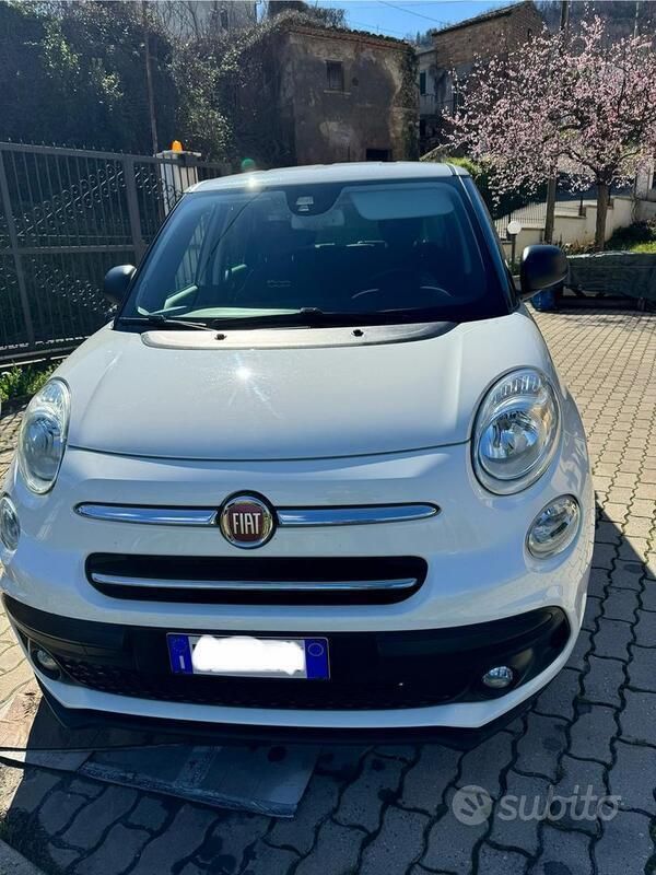 Usata 2019 Fiat 500L Monovolume | 12.600 € (Molto cara) - Immagine 1/4