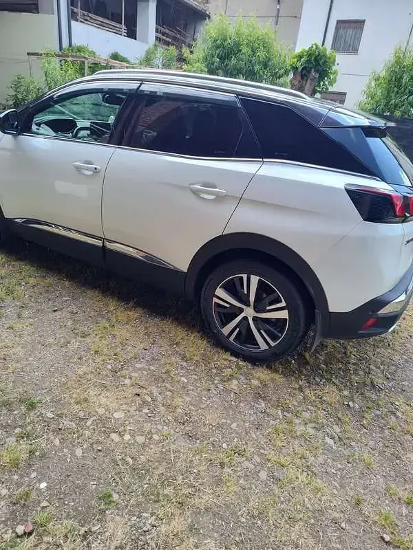 Usata Peugeot 3008 GT-line 120 CV (88 kW) 2017 SUV