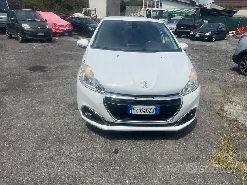 Usata Peugeot 208 101 CV (74 kW) 2020 Bianco Utilitaria