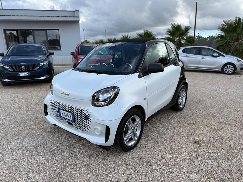 Usata Smart ForTwo Coupé Passion 40 kW (55 CV) 2021 Bianco Utilitaria