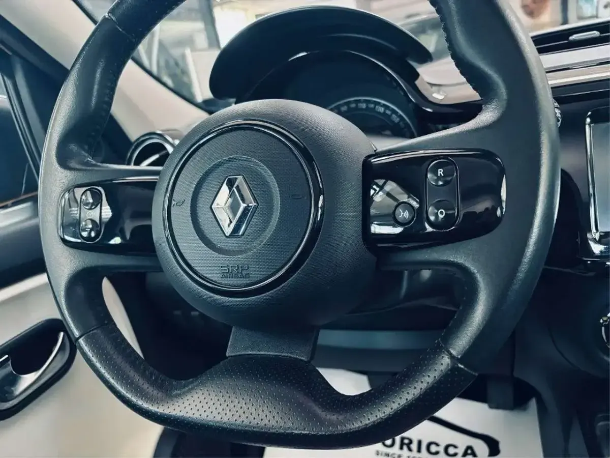 Usata Renault Twingo 65 CV (47 kW) 2021 Nero Utilitaria