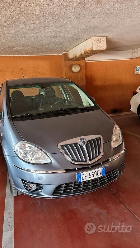 Usata Lancia Musa 90 CV (66 kW) 2010 Monovolume