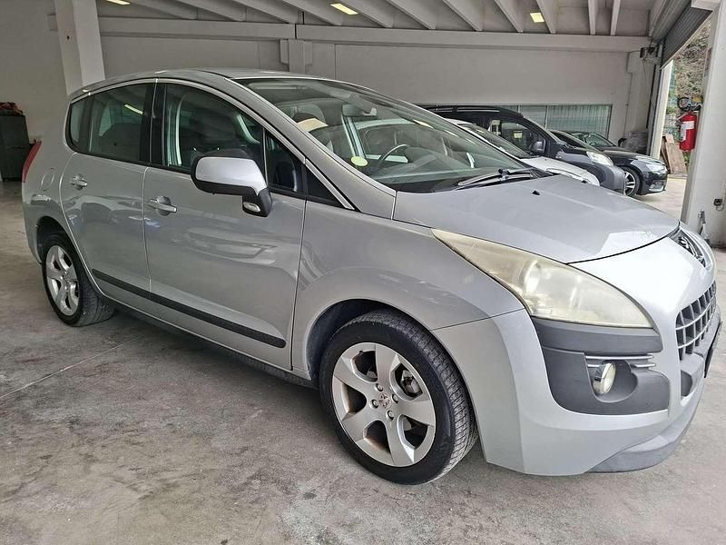 Usata Peugeot 3008 Active 112 CV (82 kW) 2012 Argento Station wagon