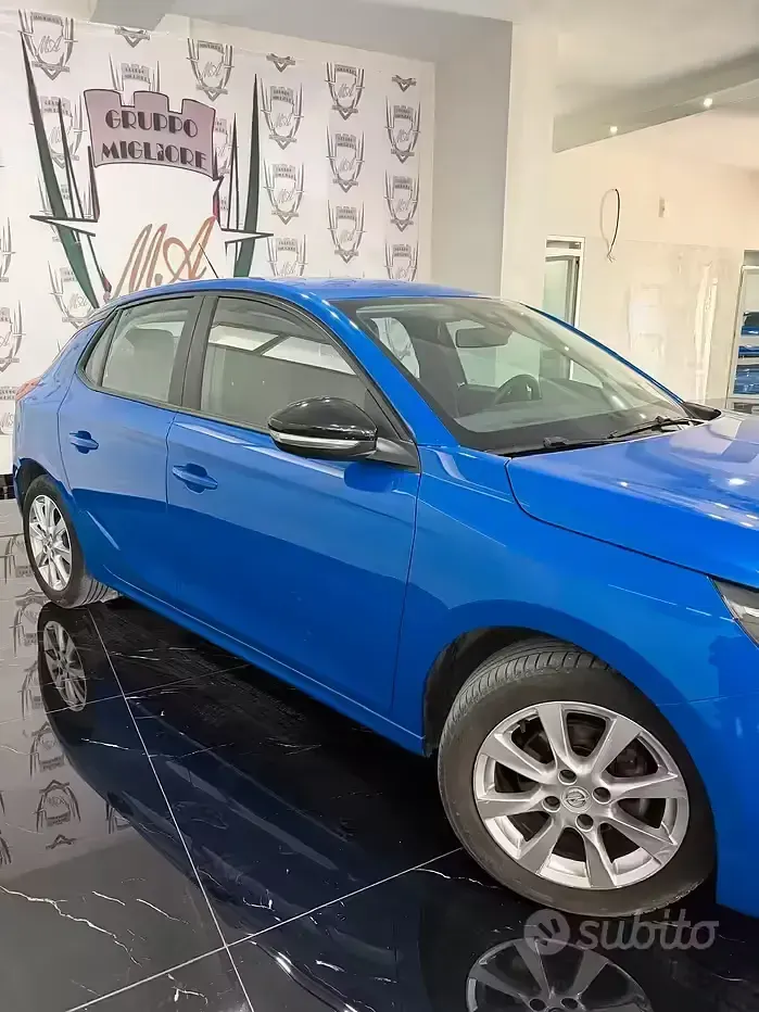 Usata Opel Corsa Elegance 75 CV (55 kW) 2023 Blu/azzurro Utilitaria