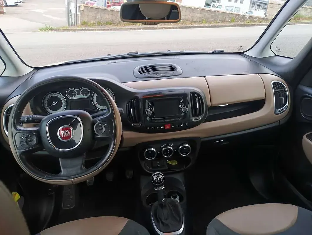 Usata Fiat 500L Living 105 CV (77 kW) 2013 Beige Monovolume