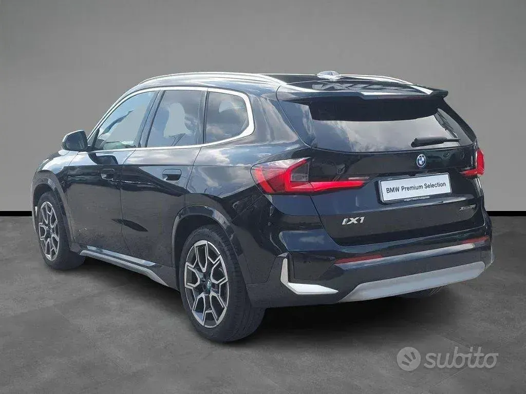 Usata BMW iX1 xLine 94 kW (128 CV) 2023 Nero / metallizzato SUV