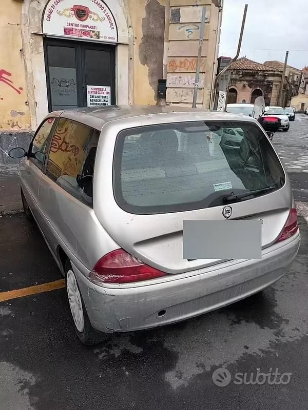 Usata Lancia Ypsilon 2001 Grigio Utilitaria