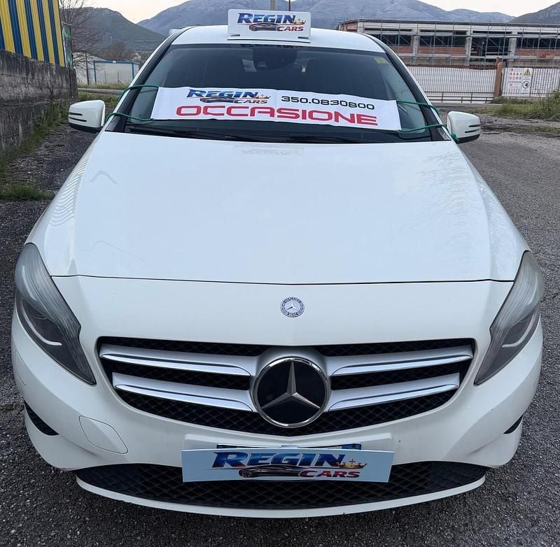 Usata Mercedes A180 Premium 109 CV (80 kW) 2015 Bianco Berlina